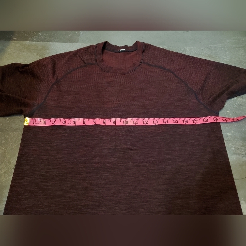 Lululemon Metal Vent tech short sleeves top. Heathered dark red and black. M. - Picture 6 of 7